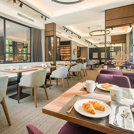 Best Western Premier Alsterkrug Hotel-3